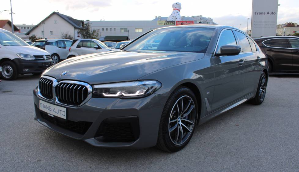 BMW serija 5 530d xDrive M-paket *NAVIGACIJA, LED, KAMERA*