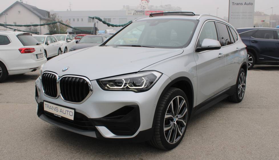 BMW X1 2.0d xDrive AUTOMATIK *PANORAMA, LED, NAVIGACIJA, KAMERA*